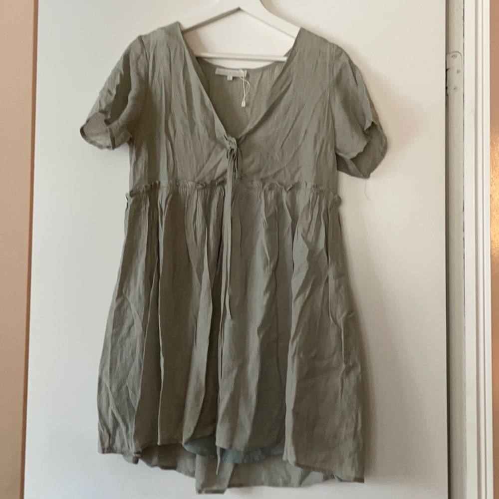 Green tunic dress